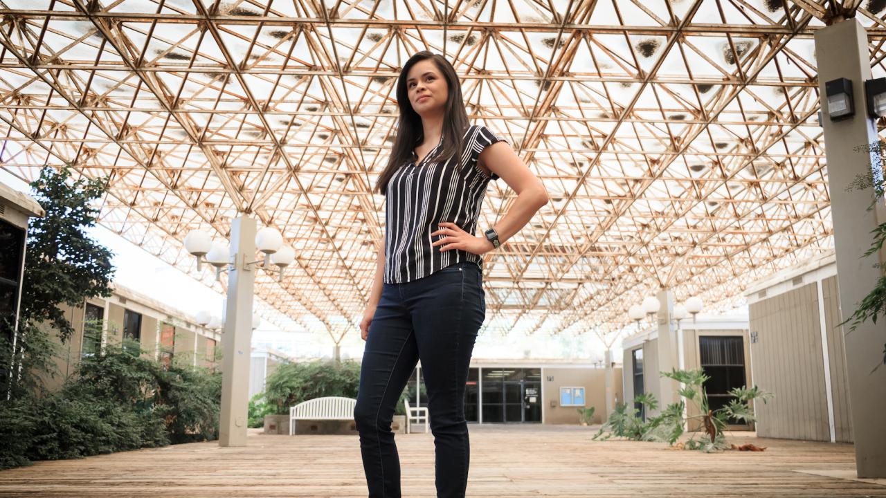 Leslie Olivares
